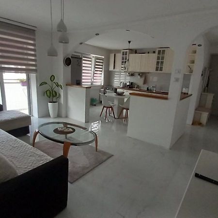 Adriana'S Apartment Üsküp Dış mekan fotoğraf